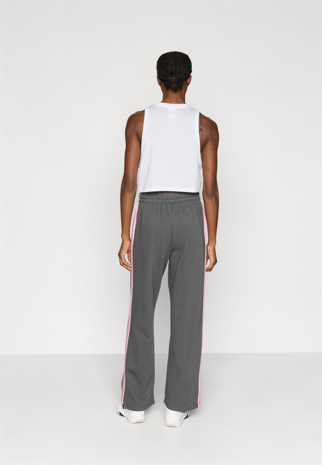 ESSENTIALS 3 STRIPES OPEN HEM PANTS - Tracksuit bottoms - grey six/tropic bloom
