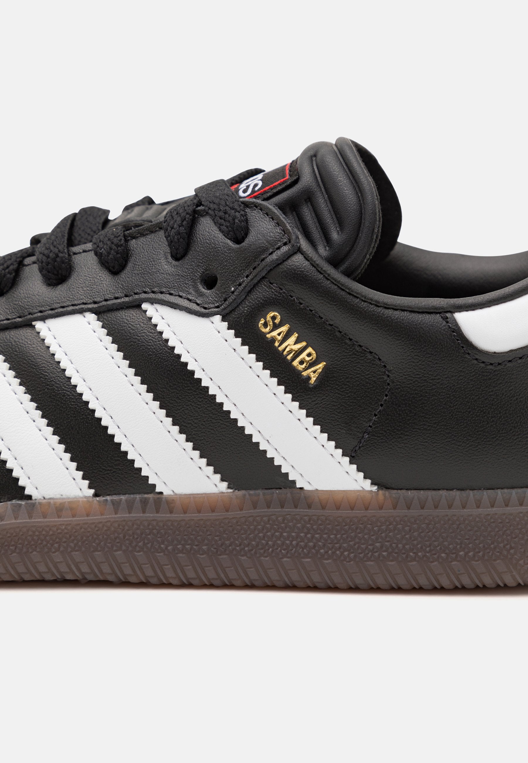 SAMBA - Indoor football boots - core black/footwear white/vivid red