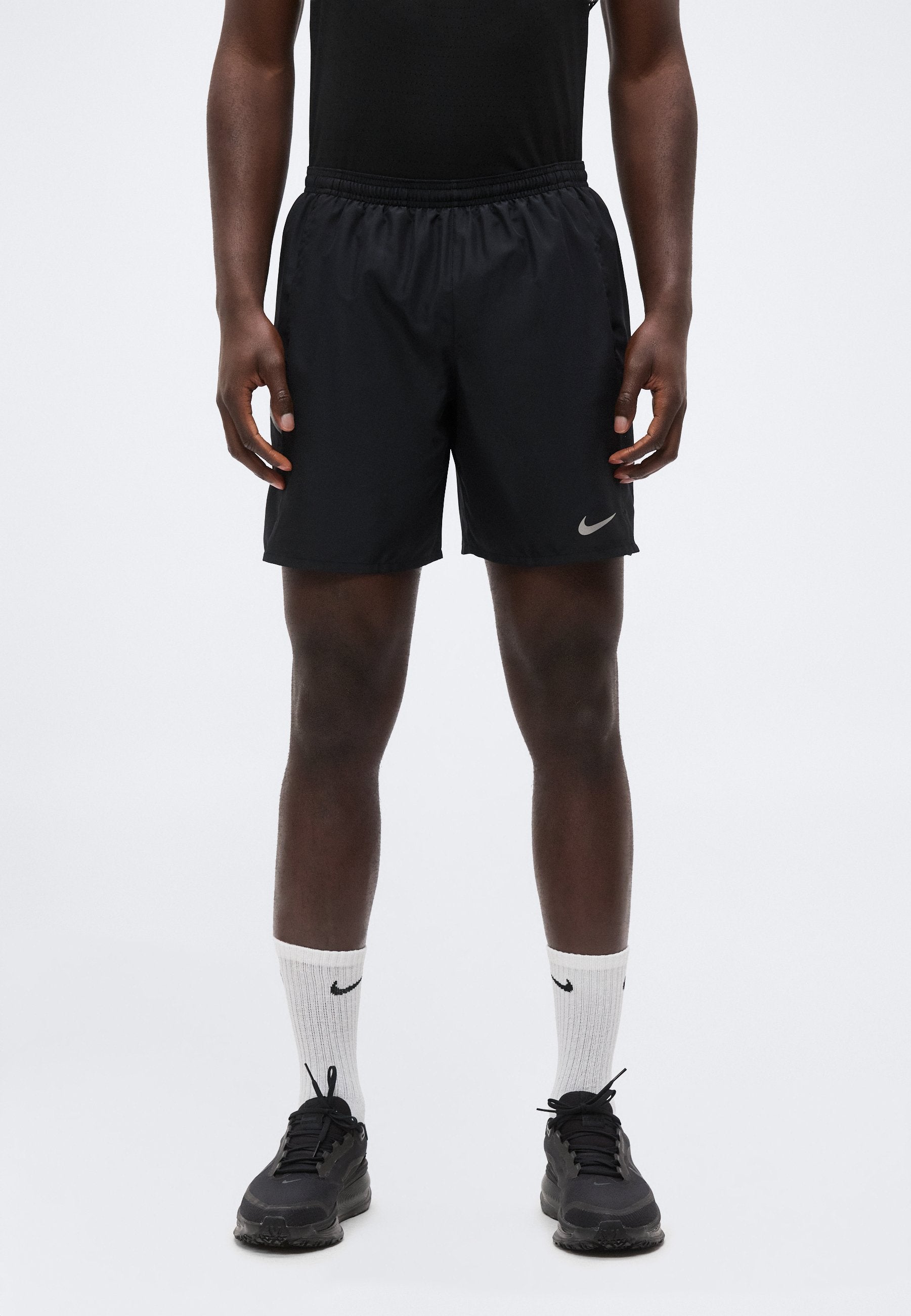 MILER SHORT - Sports shorts - black