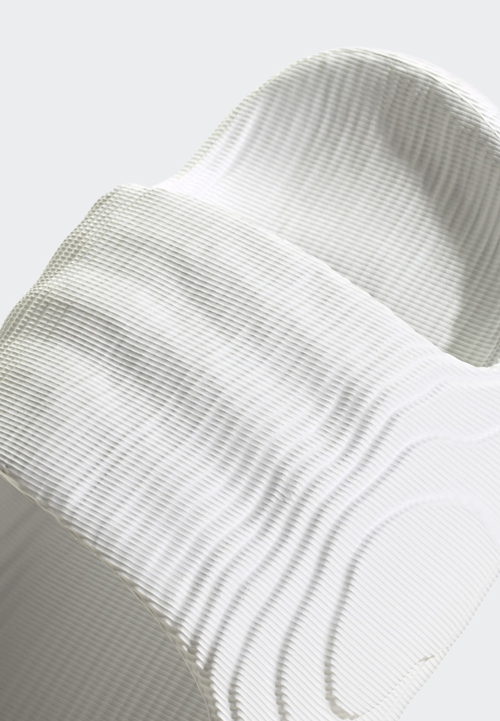 ISLAND CLUB ADILETTE 22 - Pool slides - white