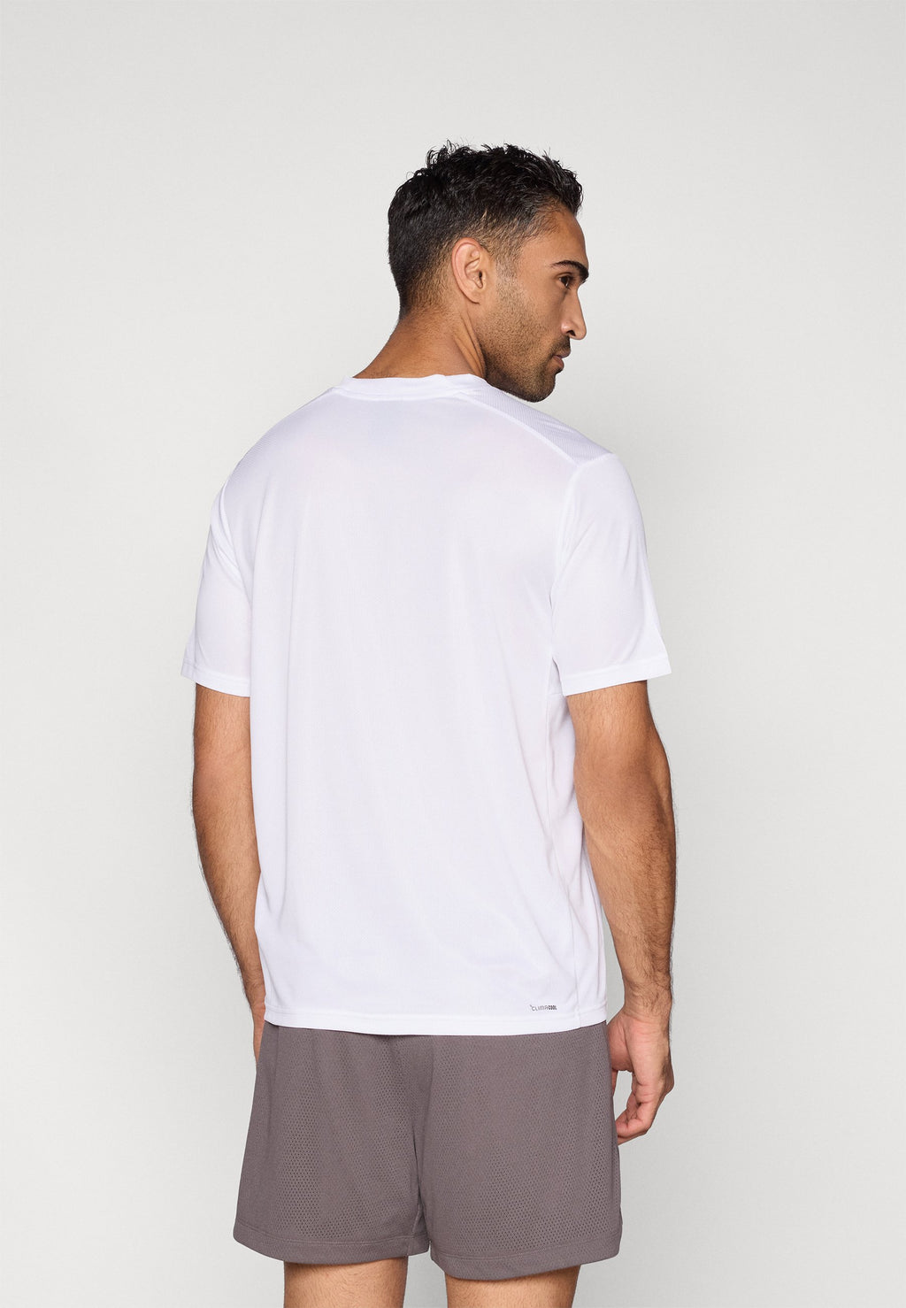 WORKOUT ESSENTIALS BASE - Sports T-shirt - white